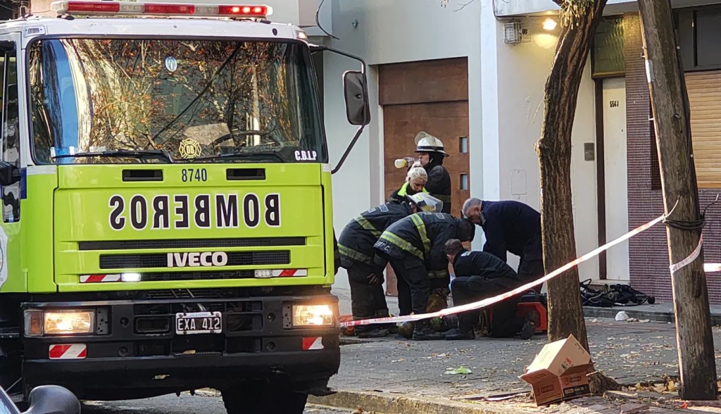 Un experimento escolar provocó una explosión