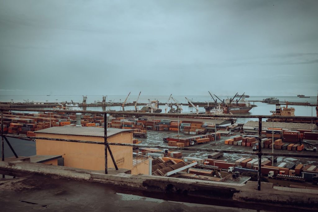 Prácticos negocian rebaja tarifaria tras paralizar&nbsp;puertos