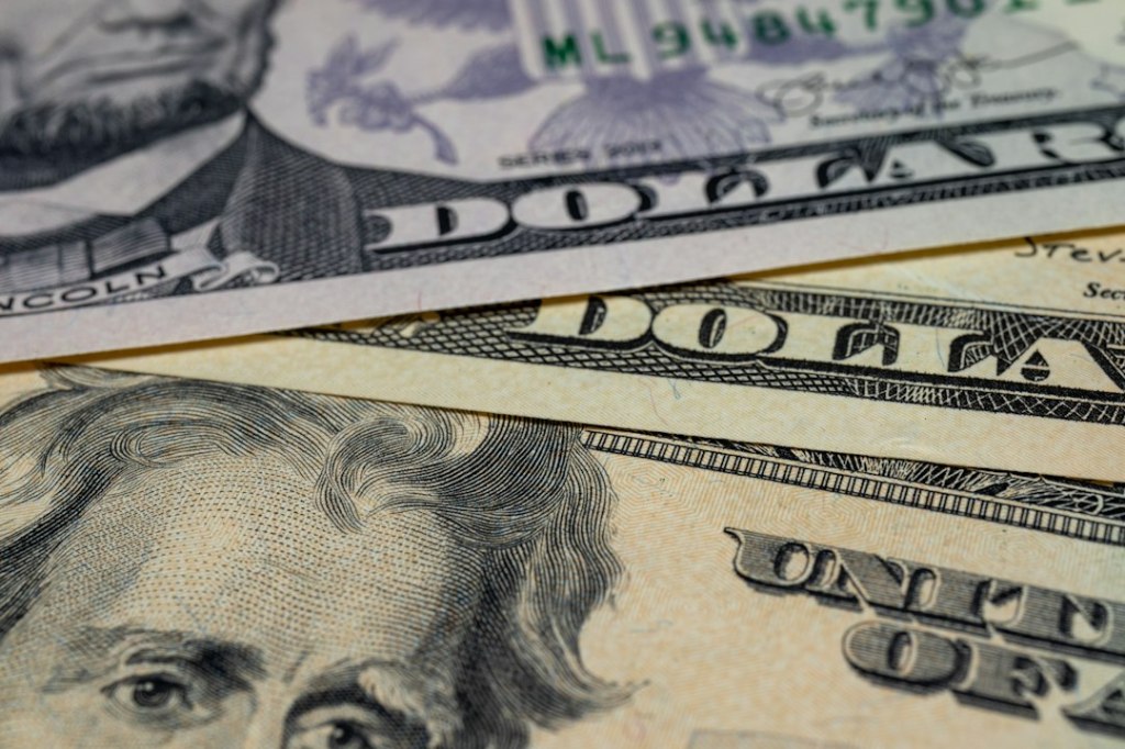 Dólar banco por banco: cómo cotizan hoy sin&nbsp;restricciones